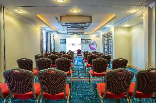Crowne Plaza John Lennon Airport fotoÄŸrafÄ±