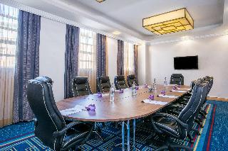 Crowne Plaza John Lennon Airport fotoÄŸrafÄ±