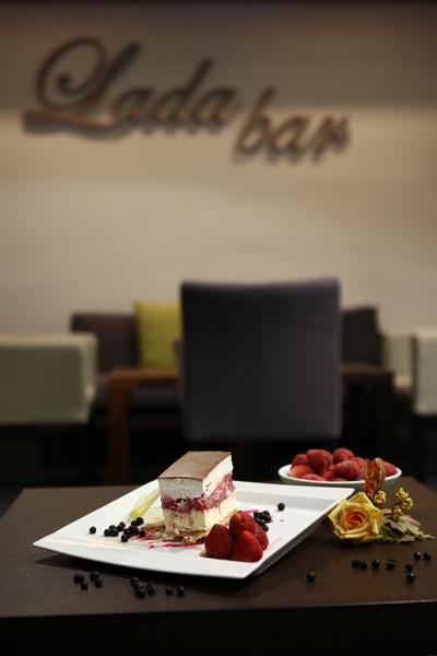 Mona Plaza Zlatibor - Bar
