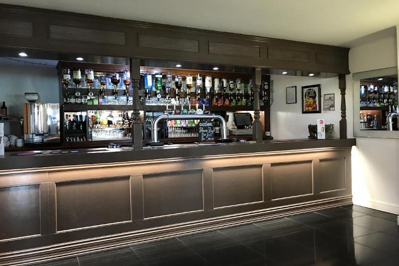 The Strand Hotel - Bar