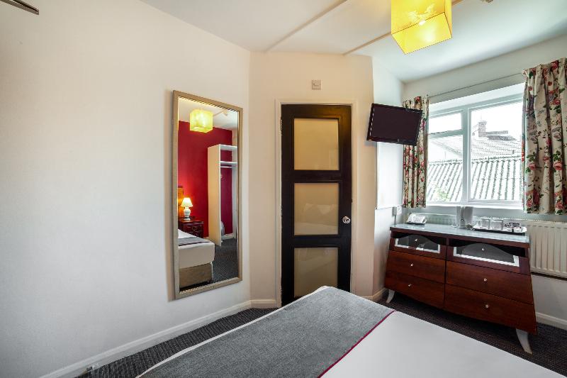 The Strand Hotel - Oda