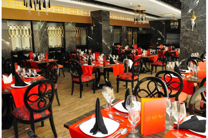 Well Palace Side - Restoran