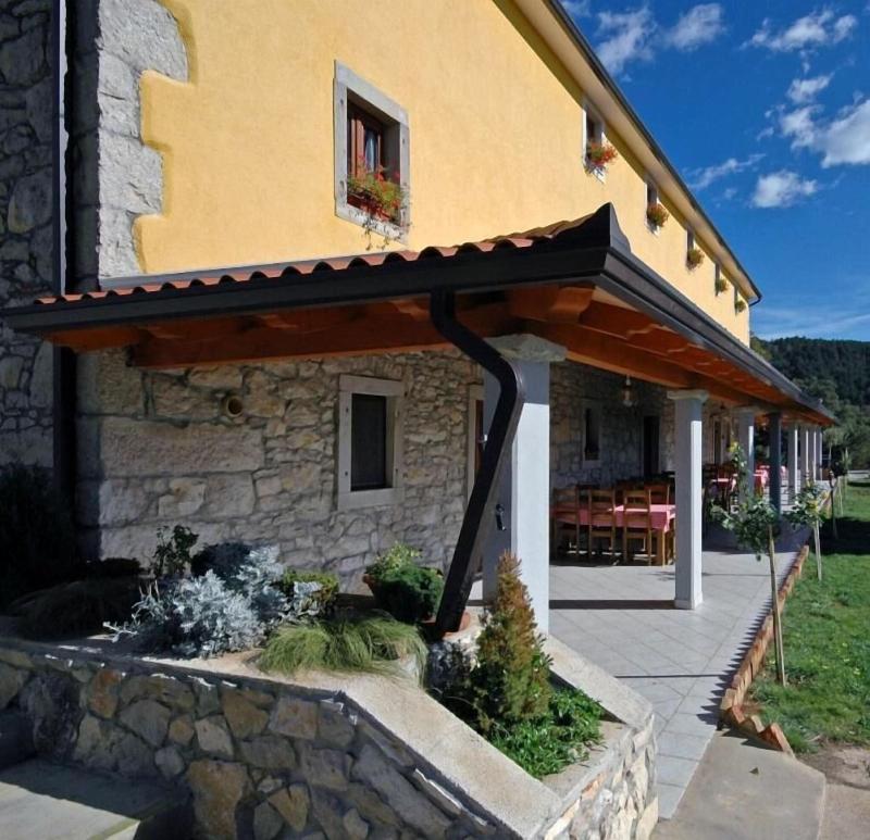 Villa Calussovo - Genel