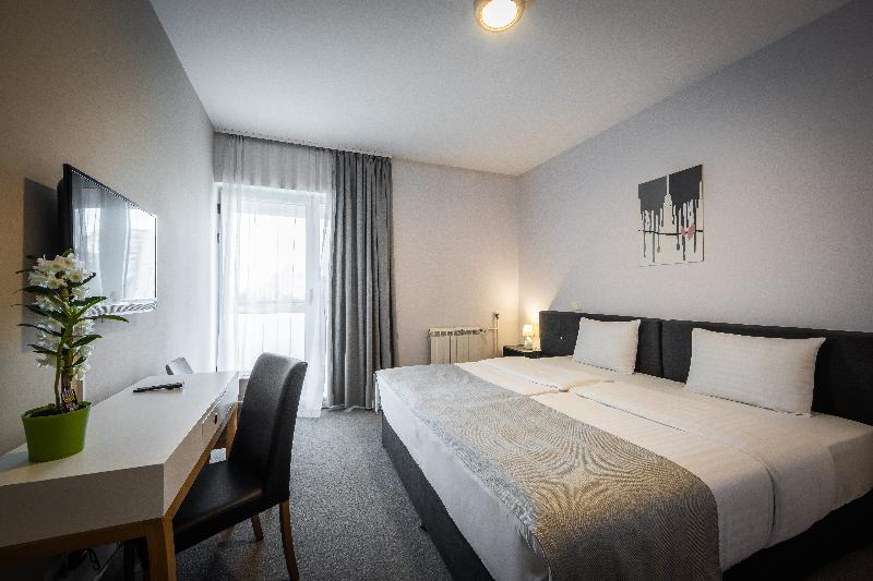 Nobel Inn Hotel - Oda