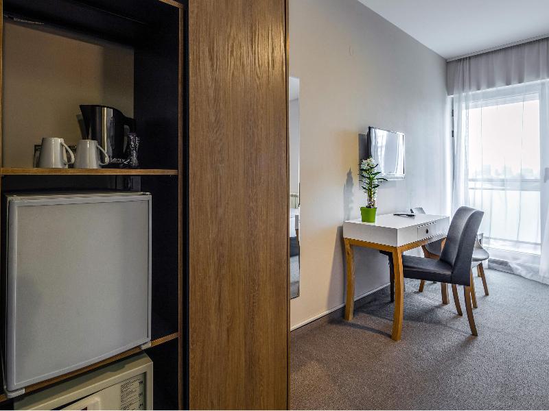 Nobel Inn Hotel - Oda