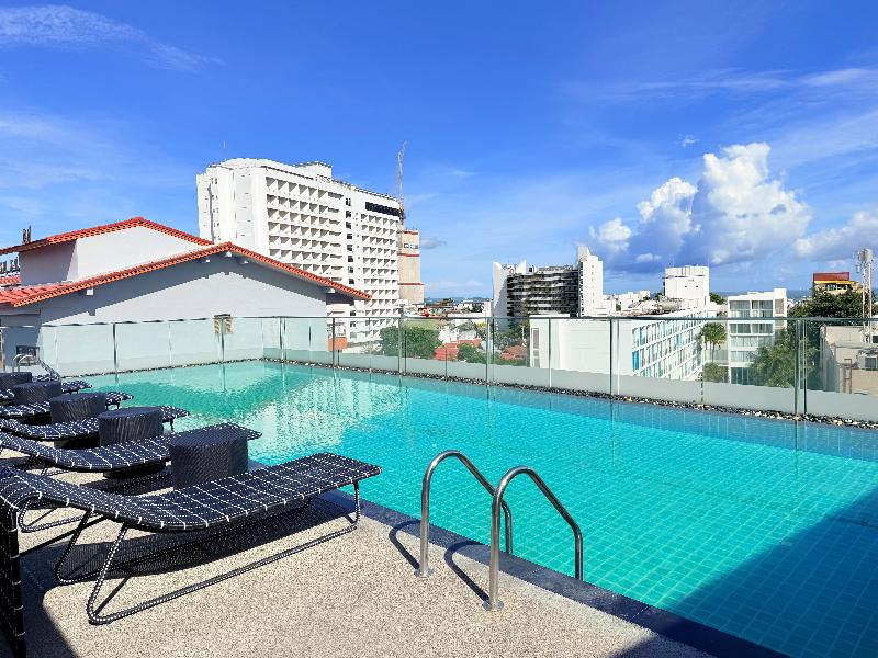 Travelodge Pattaya - Havuz