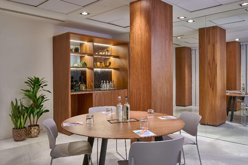 Melia White House - Toplantı