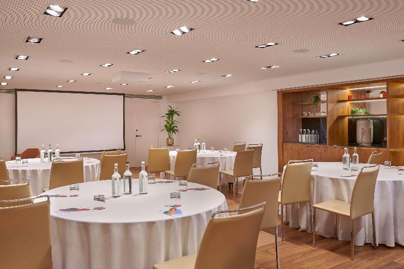 Melia White House - Toplantı