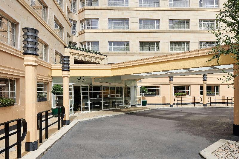 Melia White House - Genel