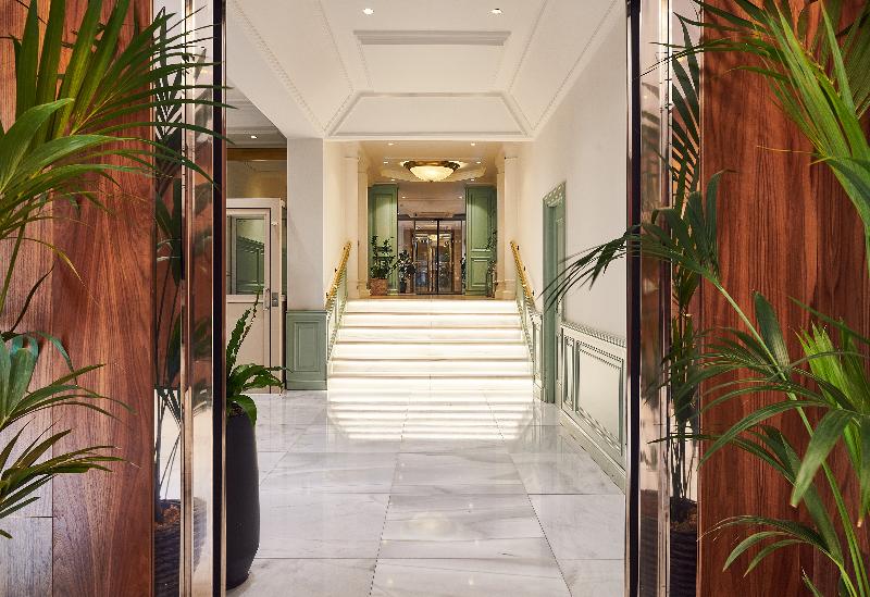 Melia White House - Genel
