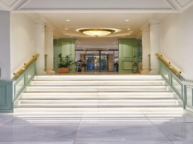 Melia White House - Genel