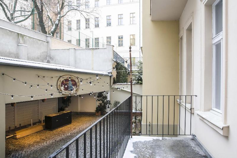 Numa Prague Flow - Oda