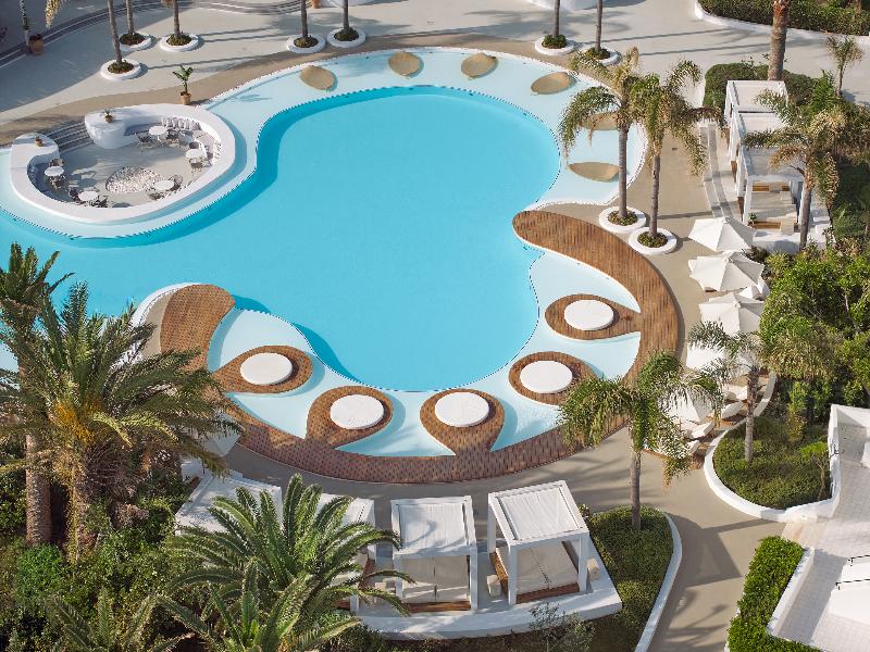 Caramel, A Resort to Live - Havuz