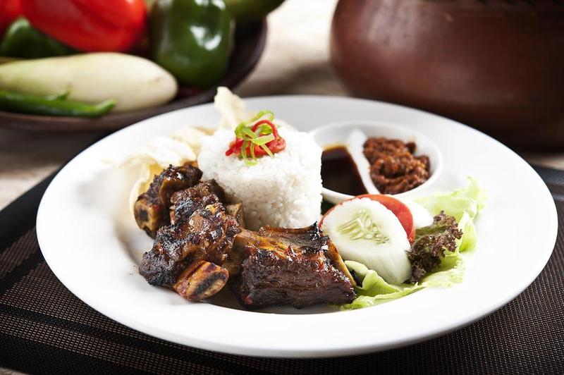 Royal Kuningan - Genel