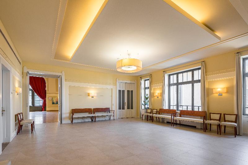 Queen Elizabeth Hotel - Toplantı