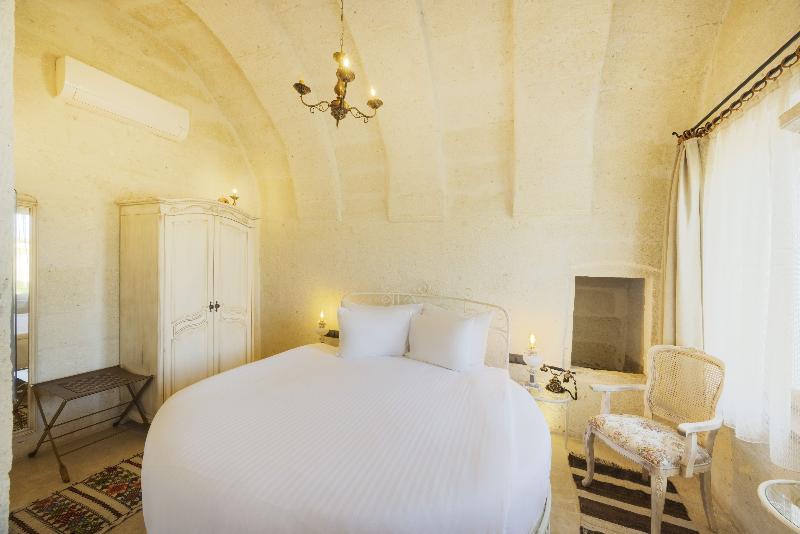 Tafoni Houses Cave Hotel - Oda