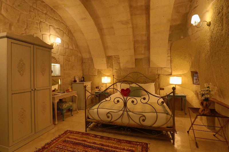 Tafoni Houses Cave Hotel - Oda