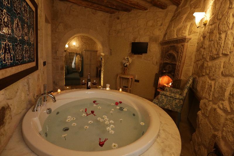 Tafoni Houses Cave Hotel - Oda