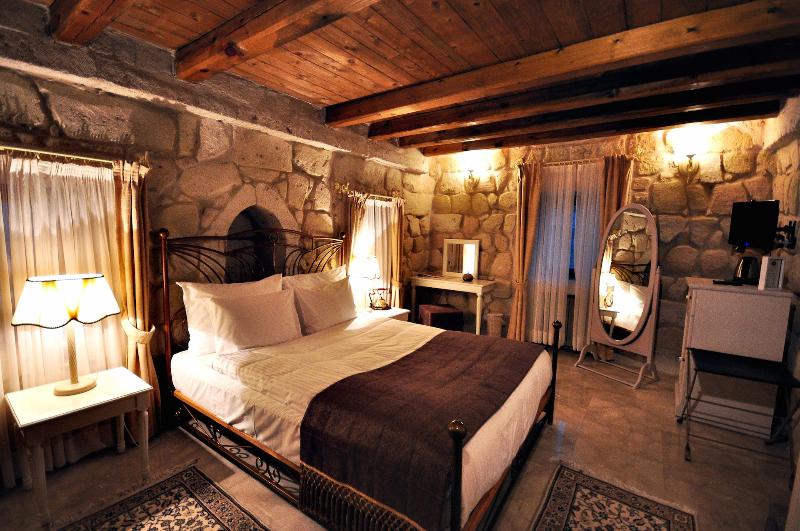 Tafoni Houses Cave Hotel - Oda