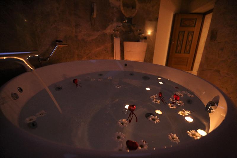 Tafoni Houses Cave Hotel - Oda