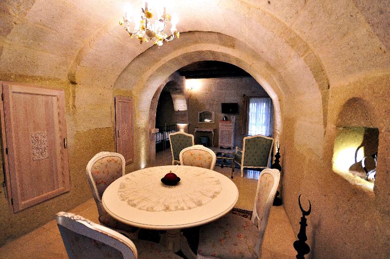 Tafoni Houses Cave Hotel - Oda