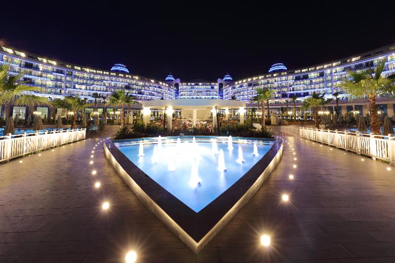 Sueno Hotels Deluxe Belek - Havuz