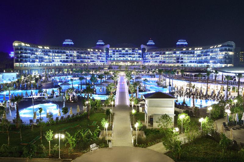 Sueno Hotels Deluxe Belek - Havuz