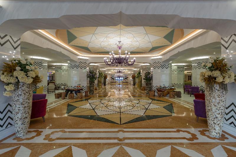 Royal Taj Mahal - Lobi