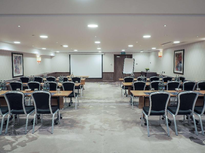 Hilton London Kensington - Genel