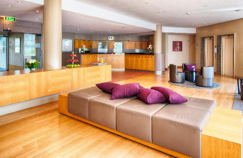Leonardo Hotel Hamburg Airport - Lobi
