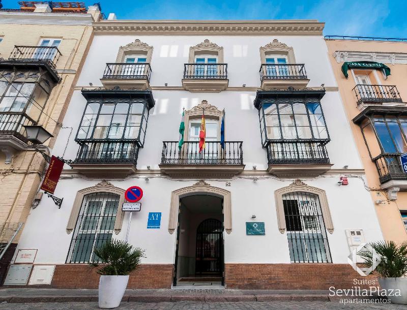 Suites Sevilla Plaza - Genel