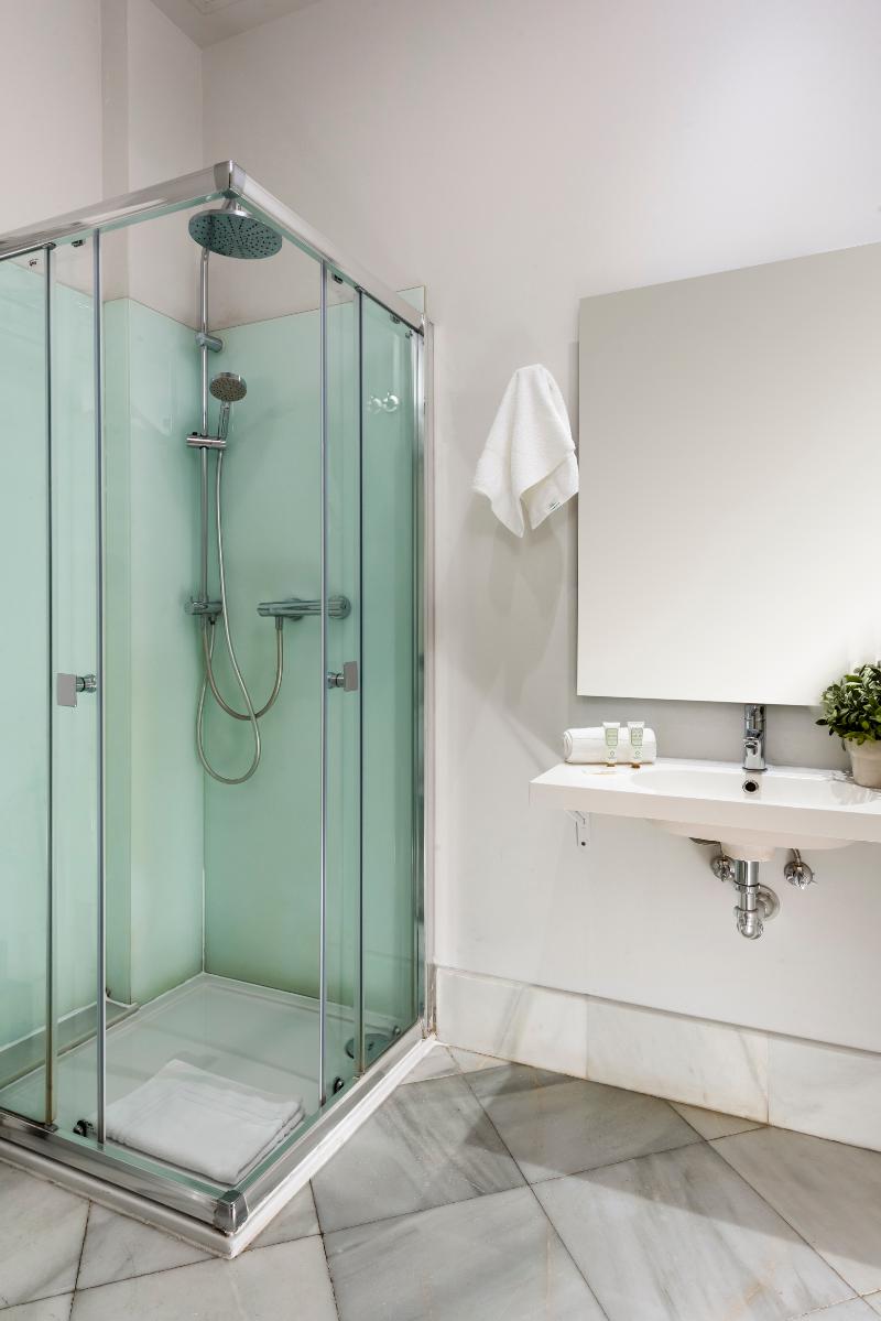 Suites Sevilla Plaza - Oda