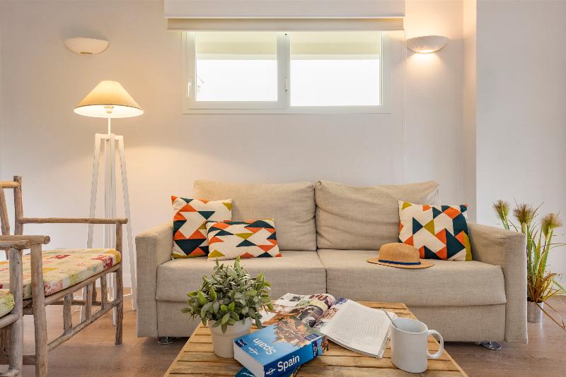 Suites Sevilla Plaza - Oda