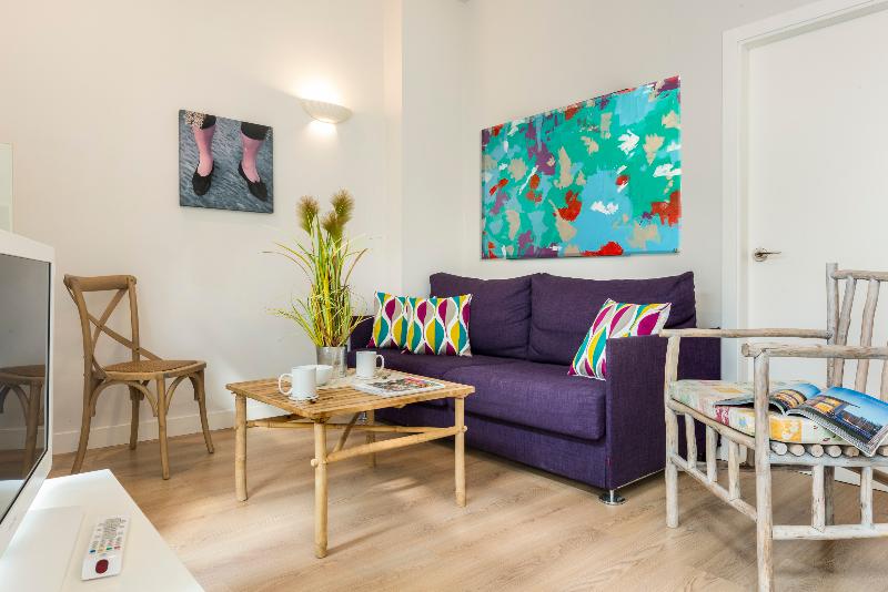 Suites Sevilla Plaza - Oda