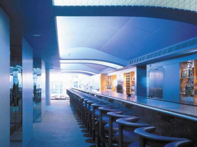 St James Court A Taj Hotel - Bar
