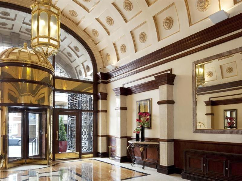 St James Court A Taj Hotel - Lobi
