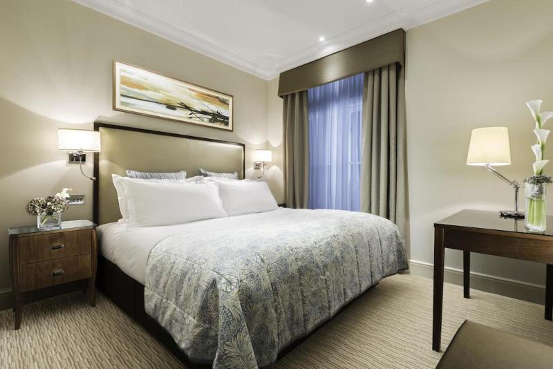 St James Court A Taj Hotel - Oda