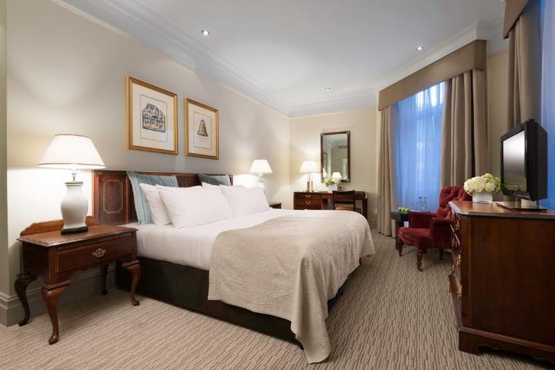 St James Court A Taj Hotel - Oda