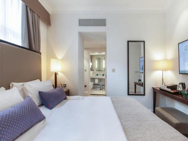 St James Court A Taj Hotel - Oda