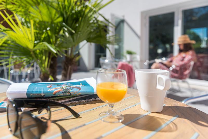 Comfort Aparthotel Nantes La Beaujoire - Teras