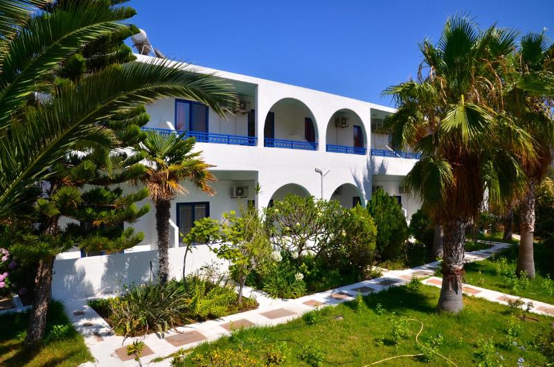 Nitsa Apartments - Genel