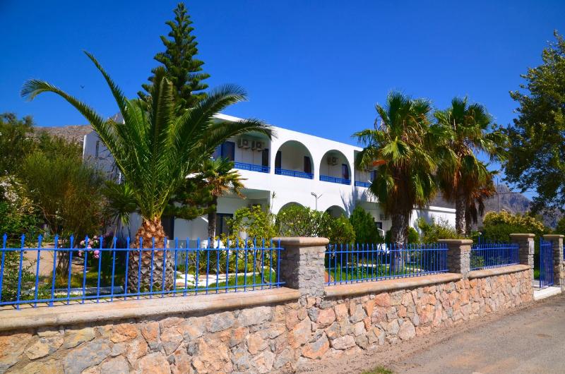 Nitsa Apartments - Genel