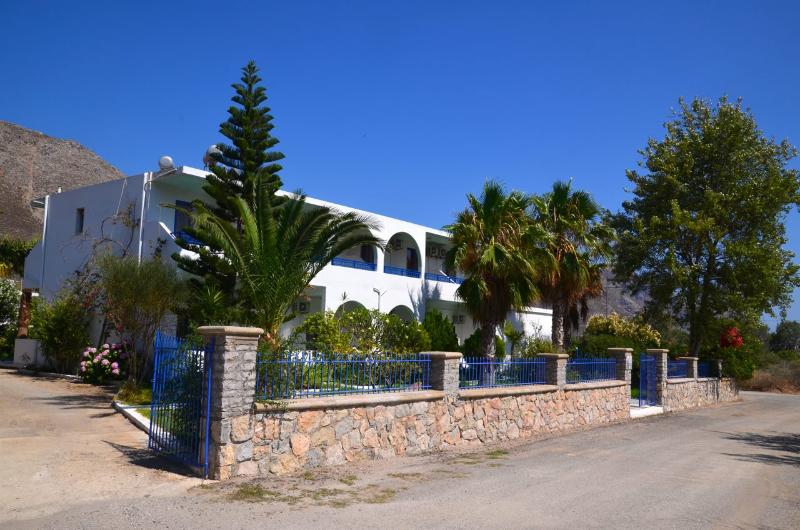 Nitsa Apartments - Genel