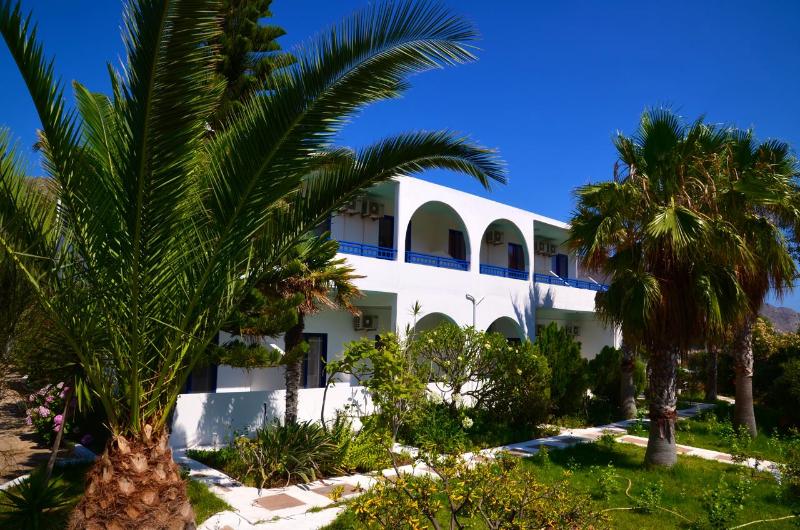 Nitsa Apartments - Genel