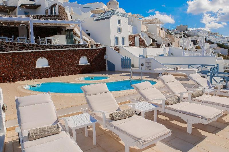 Ilioperato Traditional Apartments - Havuz