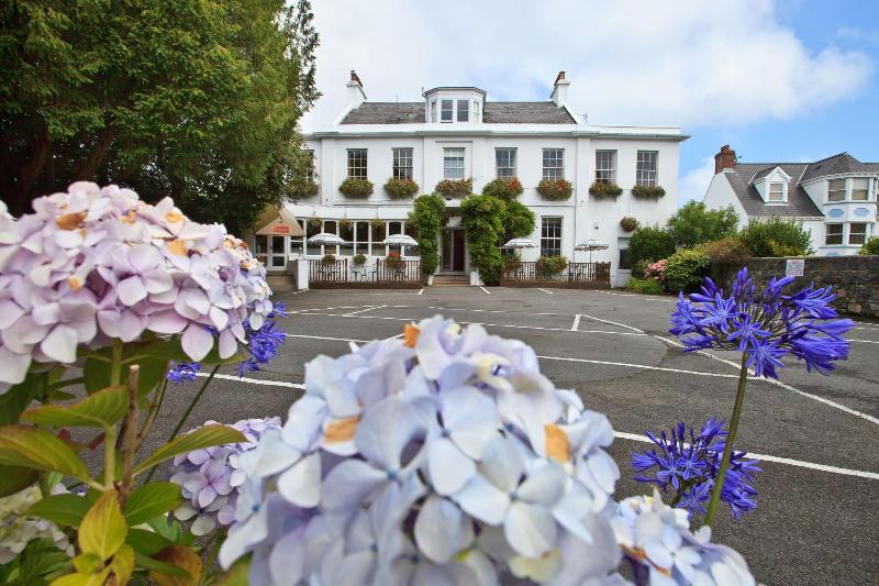 La Collinette Hotel - Genel