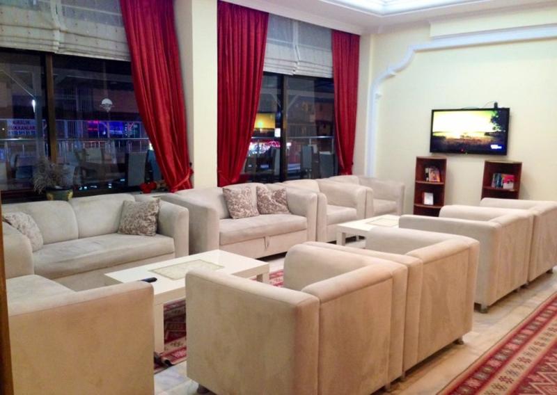 First Class Hotel - Lobi