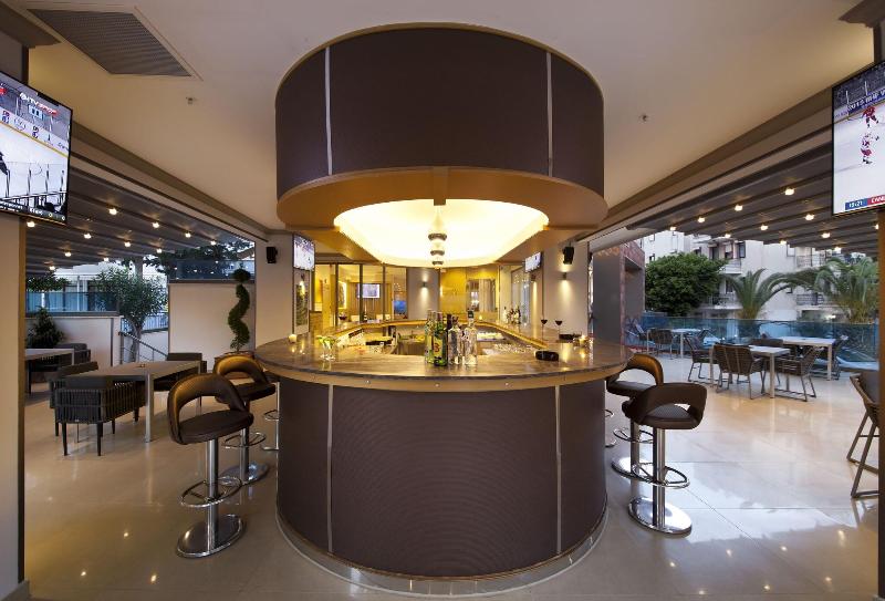Aurasia Deluxe Hotel - Bar
