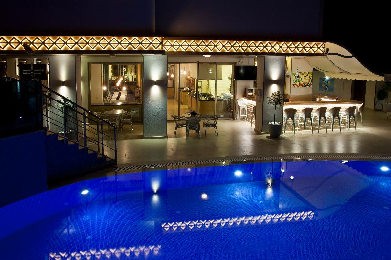Aurasia Deluxe Hotel - Bar