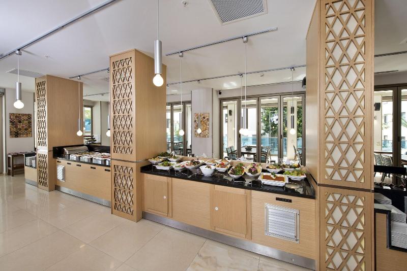 Aurasia Deluxe Hotel - Restoran
